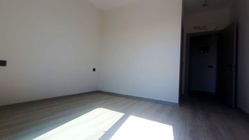 MAHMUTLAR'IN MERKEZİNDE FULL AKTİVİTELİ SİTE İÇERİSİNDE TEK TAPUDA VATANDAŞLIK FIRSATI