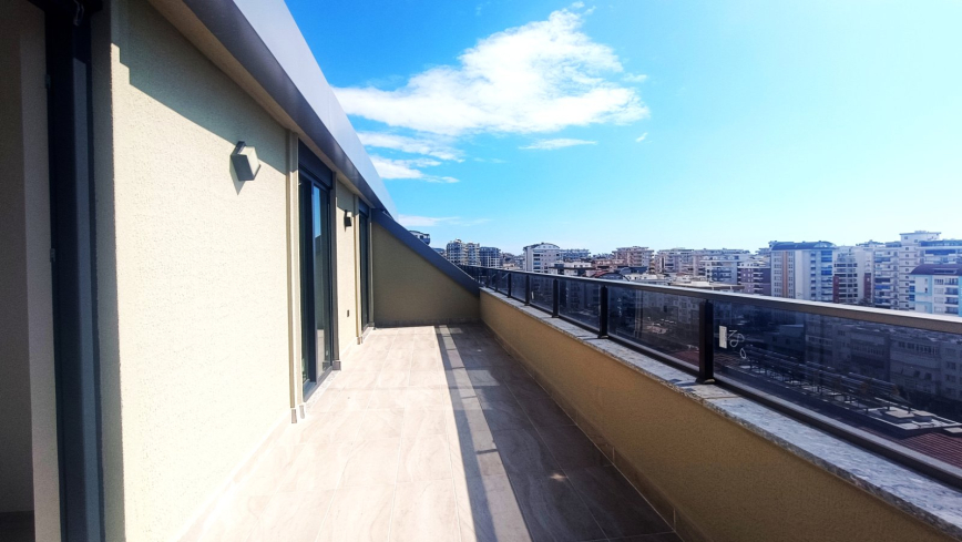 MAHMUTLAR'IN MERKEZİNDE FULL AKTİVİTELİ SİTE İÇERİSİNDE TEK TAPUDA VATANDAŞLIK FIRSATI