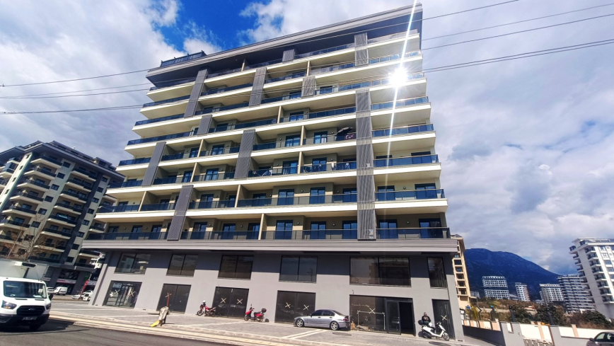 MAHMUTLAR'IN MERKEZİNDE FULL AKTİVİTELİ SİTE İÇERİSİNDE TEK TAPUDA VATANDAŞLIK FIRSATI