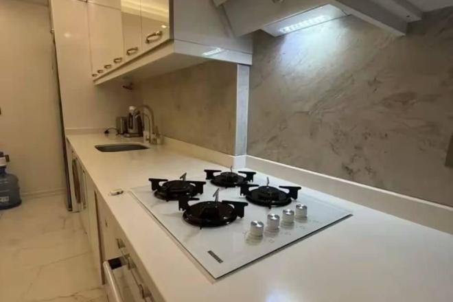 КСовременная квартира 2+1 в районе Клеопатра, Алания — 300 м до моря, отдельная кухня, ликвидный центр города