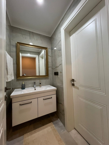 Просторная квартира 3+1 в Оба, Алания — 170 м², отдельная кухня, мебель, комплекс с инфраструктурой, подходит под ВНЖ