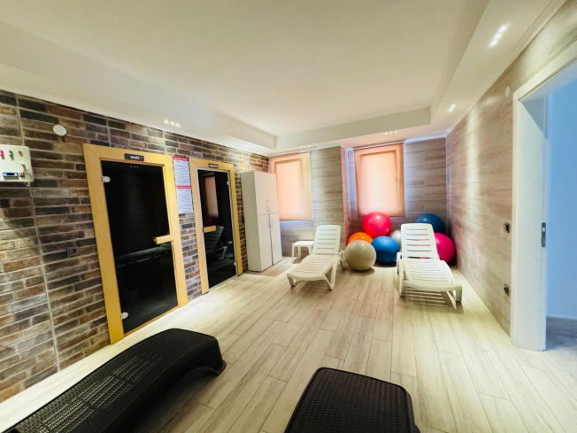 Просторная квартира 3+1 в Оба, Алания — 170 м², отдельная кухня, мебель, комплекс с инфраструктурой, подходит под ВНЖ