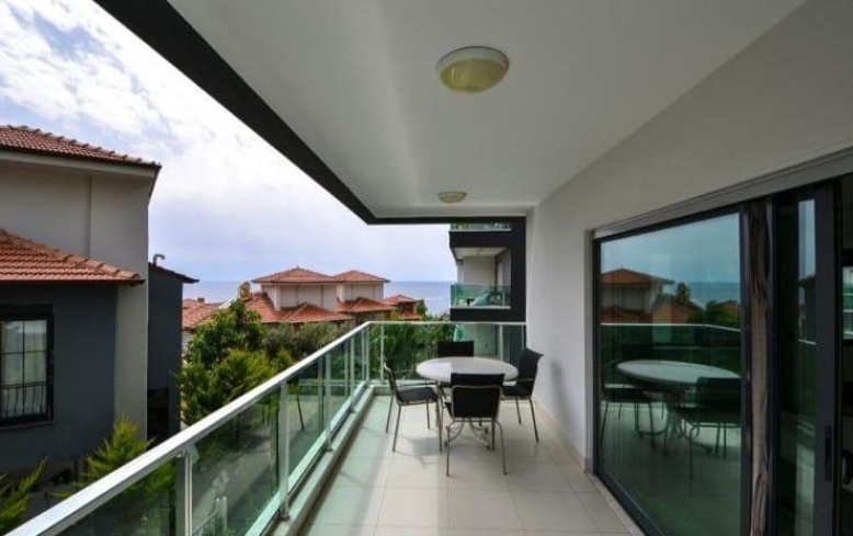 Садовый дуплекс 3+1 в Каргыджаке у моря — для жизни, отдыха и покупки под гражданство