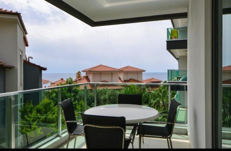 Садовый дуплекс 3+1 в Каргыджаке у моря — для жизни, отдыха и покупки под гражданство