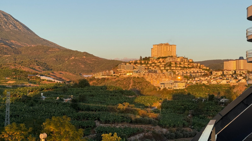 DENİZ DAĞ MANZARALI 4+1 FULL MOBİLYALI DAİRE