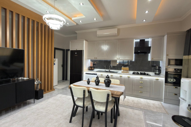 DENİZ DAĞ MANZARALI 4+1 FULL MOBİLYALI DAİRE