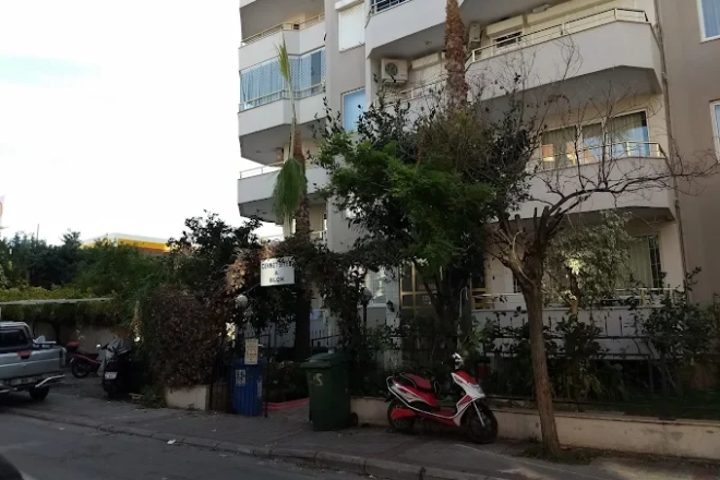 ALANYUM AVM KARŞISI BAKIMLI SİTE İÇERİSİNDE 1+1 EŞYALI DAİRE