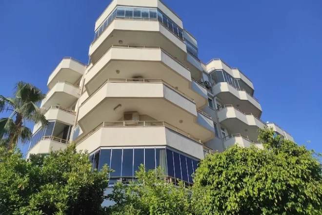 ALANYUM AVM KARŞISI BAKIMLI SİTE İÇERİSİNDE 1+1 EŞYALI DAİRE