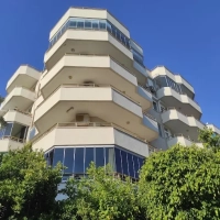 ALANYUM AVM KARŞISI BAKIMLI SİTE İÇERİSİNDE 1+1 EŞYALI DAİRE