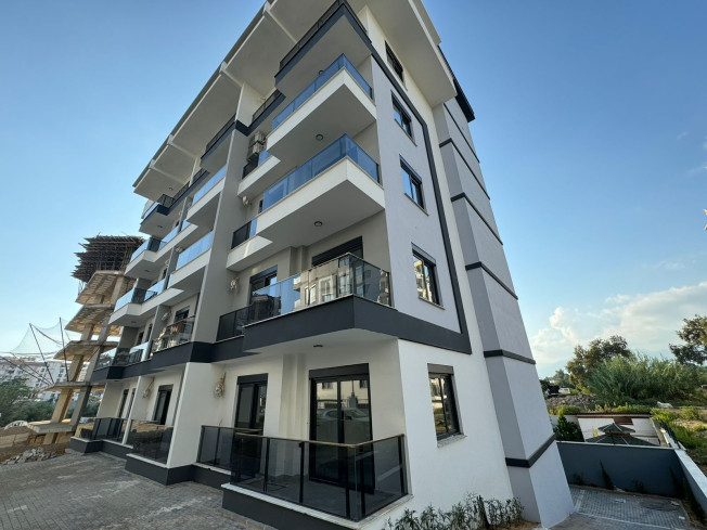 DENİZE 600 METRE 1+1 EŞYASIZ SATILIK DAİRE
