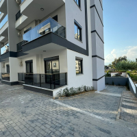 DENİZE 600 METRE 1+1 EŞYASIZ SATILIK DAİRE