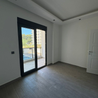 DENİZE 600 METRE 1+1 EŞYASIZ SATILIK DAİRE