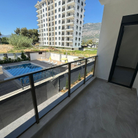 DENİZE 600 METRE 1+1 EŞYASIZ SATILIK DAİRE