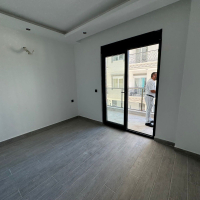 DENİZE 600 METRE 1+1 EŞYASIZ SATILIK DAİRE