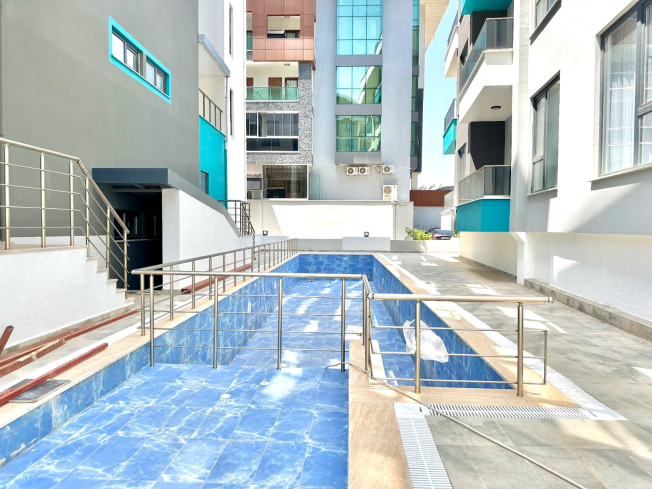 YENİ BİNA AKTİVİTELİ EŞYALI 1+1 SATILIK DAİRE