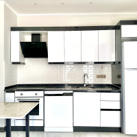 YENİ BİNA AKTİVİTELİ EŞYALI 1+1 SATILIK DAİRE