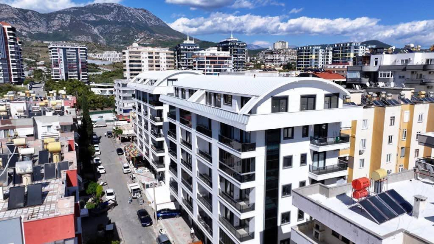 HER YERE YÜRÜME MESAFESİNDE 1+1 EŞYALI DAİRE