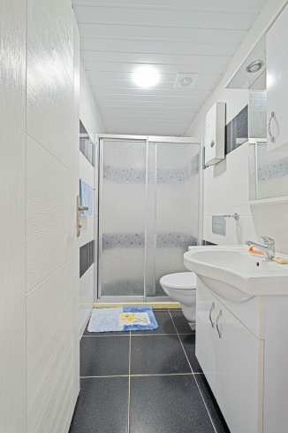 MERKEZİ KONUMDA 1+1 EŞYALI SATILIK DAİRE