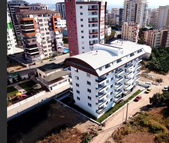 Меблированная квартира 1+1 в Махмутларе в современном комплексе