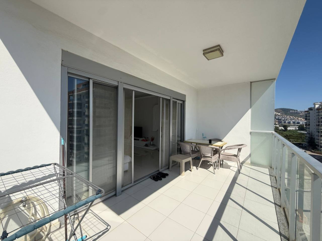 2+1 SİTE İÇİDE DENİZE 500 M DAİRE