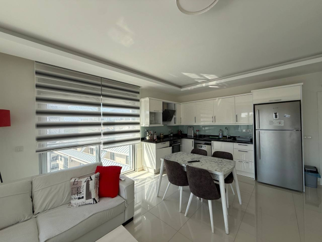 2+1 SİTE İÇİDE DENİZE 500 M DAİRE