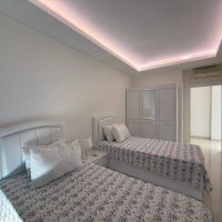 2+1 SİTE İÇİDE DENİZE 500 M DAİRE