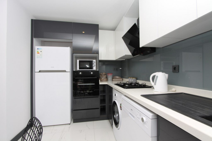 ALANYA MERKEZDE 1+1 SATILIK EŞYALI DAİRE