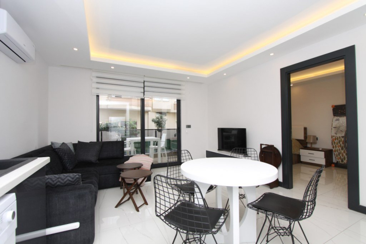 ALANYA MERKEZDE 1+1 SATILIK EŞYALI DAİRE