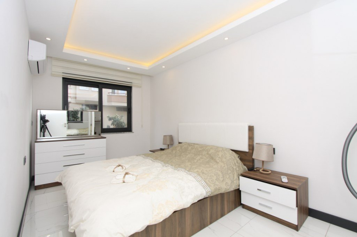 ALANYA MERKEZDE 1+1 SATILIK EŞYALI DAİRE