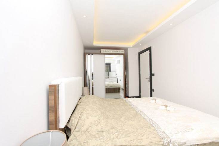 ALANYA MERKEZDE 1+1 SATILIK EŞYALI DAİRE
