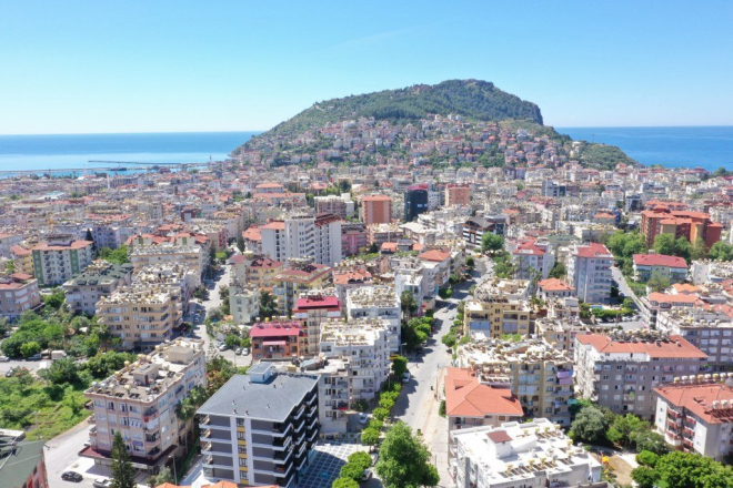 ALANYA MERKEZDE 1+1 SATILIK EŞYALI DAİRE