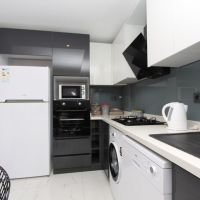 ALANYA MERKEZDE 1+1 SATILIK EŞYALI DAİRE