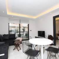 ALANYA MERKEZDE 1+1 SATILIK EŞYALI DAİRE