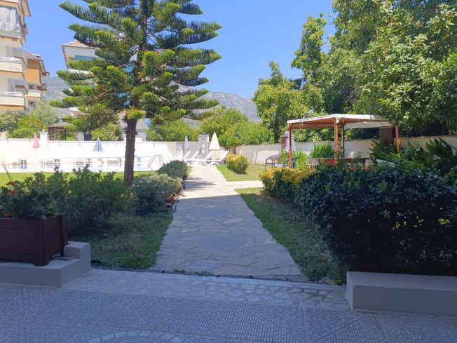 DENİZE 200 METRE GENİŞ EŞYALI DAİRE