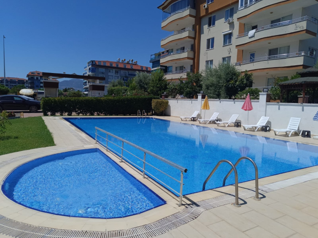 DENİZE 200 METRE GENİŞ EŞYALI DAİRE