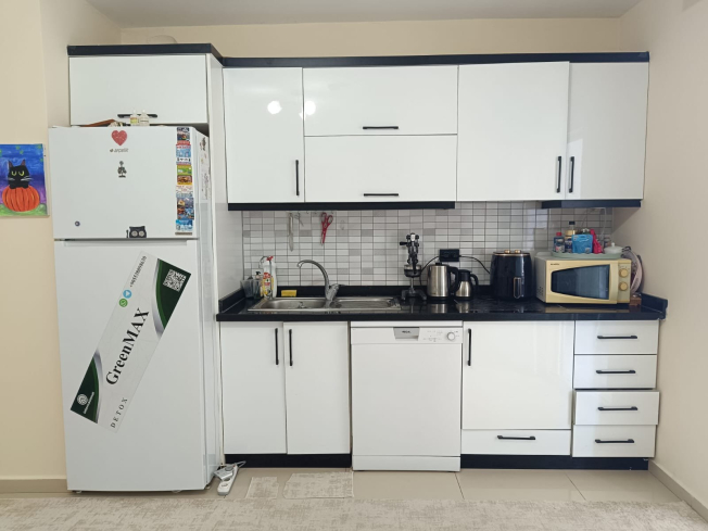 DENİZE 200 METRE GENİŞ EŞYALI DAİRE