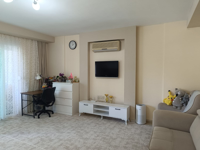 DENİZE 200 METRE GENİŞ EŞYALI DAİRE