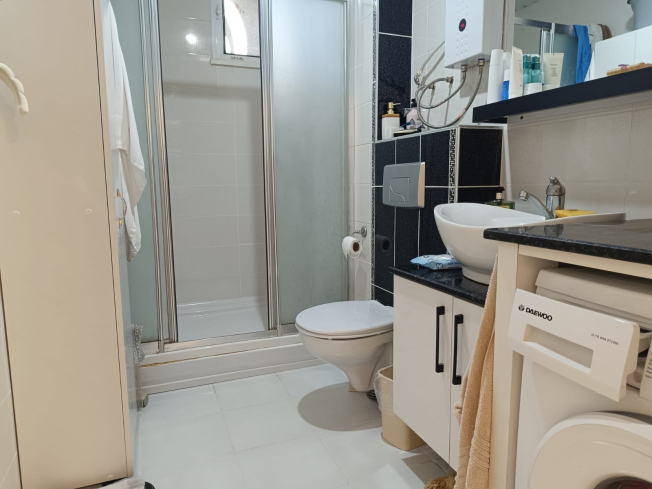 DENİZE 200 METRE GENİŞ EŞYALI DAİRE