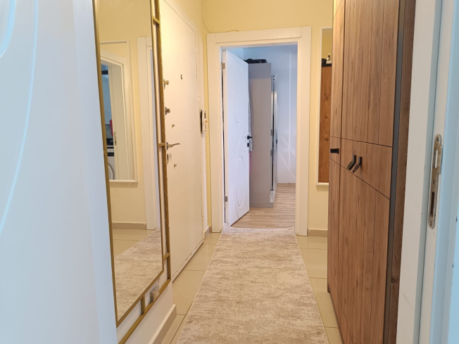 DENİZE 200 METRE GENİŞ EŞYALI DAİRE