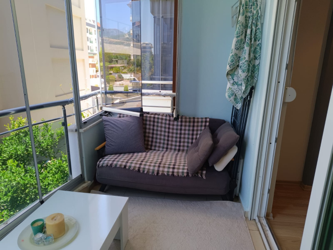 DENİZE 200 METRE GENİŞ EŞYALI DAİRE