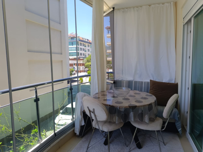 DENİZE 200 METRE GENİŞ EŞYALI DAİRE