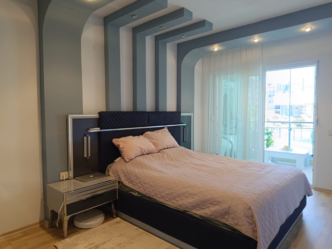 DENİZE 200 METRE GENİŞ EŞYALI DAİRE