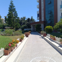 DENİZE 200 METRE GENİŞ EŞYALI DAİRE