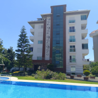 DENİZE 200 METRE GENİŞ EŞYALI DAİRE