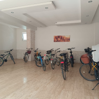 DENİZE 200 METRE GENİŞ EŞYALI DAİRE