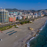DENİZE SIFIR AYNI SİTE İÇİNDE , 2 DAİRE İLE VATANDAŞLIK FIRSATI