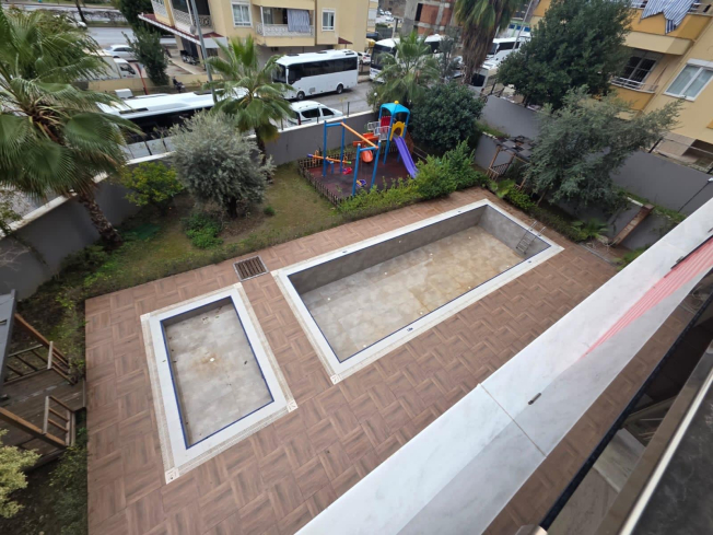 MODERN, GENİŞ VE KALİTELİ BİR YAPIDA 1+1 EŞYALI YAŞAM ALANI