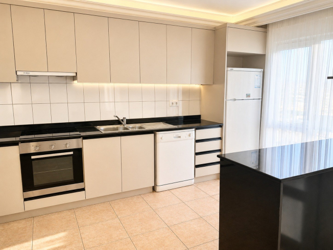TEMİZ VE BAKIMLI SİTEDE UYGUN FIRSAT DAİRE
