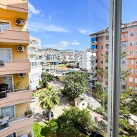 TEMİZ VE BAKIMLI SİTEDE UYGUN FIRSAT DAİRE