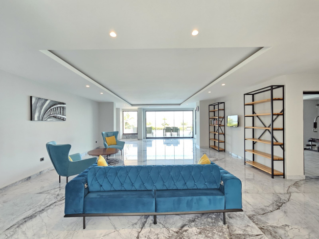 2+1 SİTE İÇİDE DENİZE 100 M DENİZ MANZARALI DAİRE